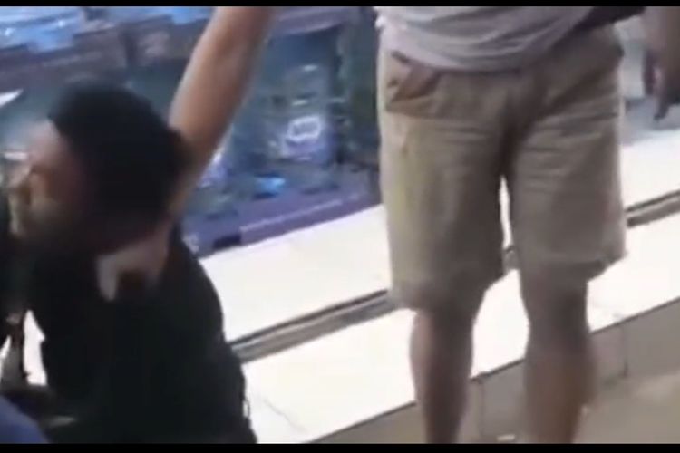 Kronologi Pria di Cipayung Diamuk Warga Usai Curi Ponsel dari Mobil Pikap