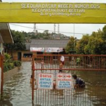 Banjir Rob Rendam Rumah hingga Pertokoan di Tanjungpinang Kepri