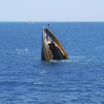 Speedboat Terbalik Dihantam Ombak di Balai Karimun Kepri, 1 Hilang