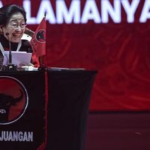 Megawati Minta Kader PDIP Turun Gunung Bantu Pulihkan Banjir Sumatra